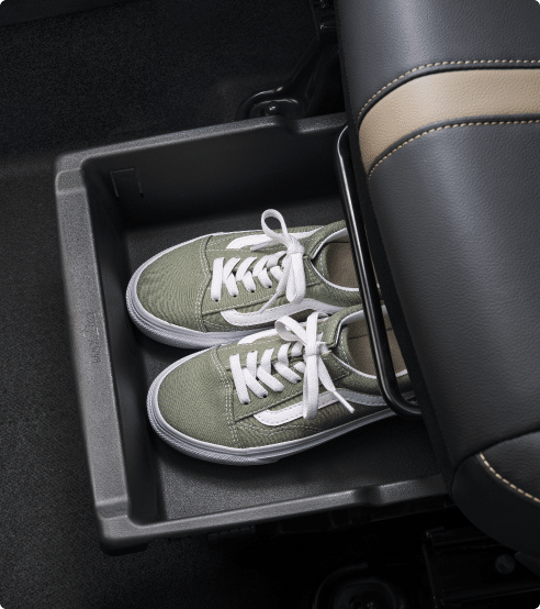 OS-Interior_14_Hidden-Tray